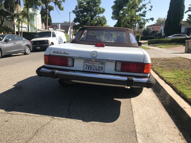 1987 white Mercedes-Benz SL-Class Convertible