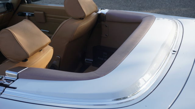 1987 Arctic White Mercedes-Benz 500-Series Convertible