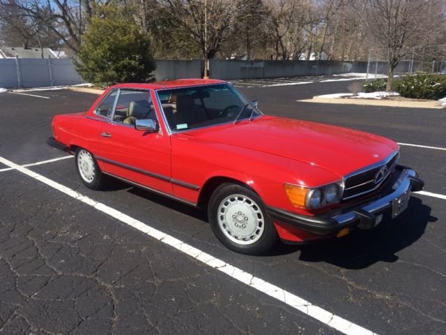 1987 Red Mercedes-Benz SL-Class Convertible