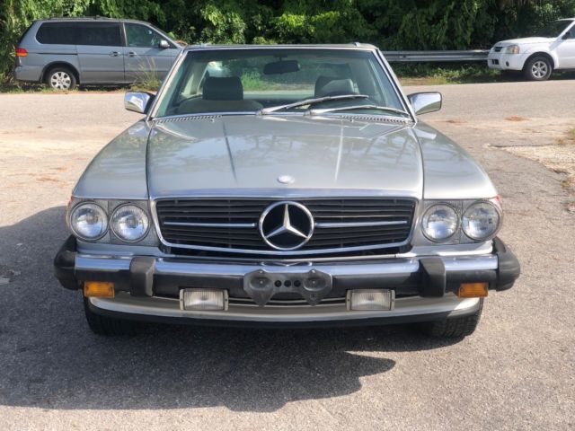 1987 Silver Mercedes-Benz SL-Class Convertible