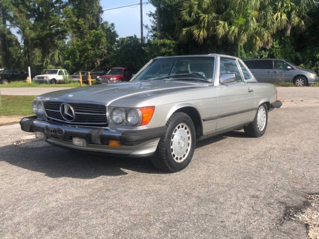 1987 Silver Mercedes-Benz SL-Class Convertible