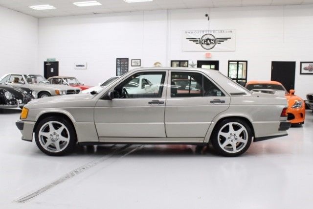 1987 Silver Mercedes-Benz 190 --