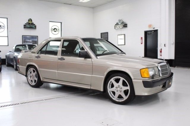 1987 Silver Mercedes-Benz 190 --