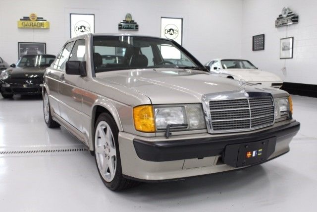 1987 Silver Mercedes-Benz 190 --