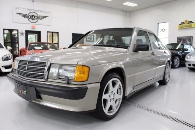 1987 Silver Mercedes-Benz 190 --