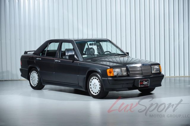 1987 Black Mercedes-Benz 190 E 2.3-16V Sedan