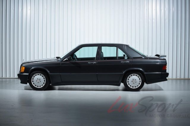 1987 Black Mercedes-Benz 190 E 2.3-16V Sedan