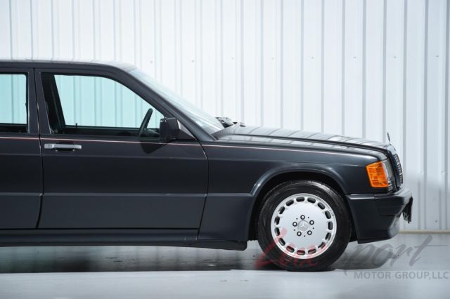 1987 Black Mercedes-Benz 190 E 2.3-16V Sedan