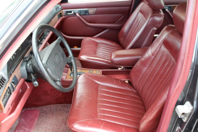 1987 Gray Mercedes-Benz 300-Series Sedan