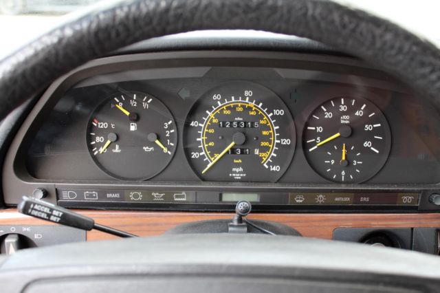 1987 Gray Mercedes-Benz 300-Series Sedan