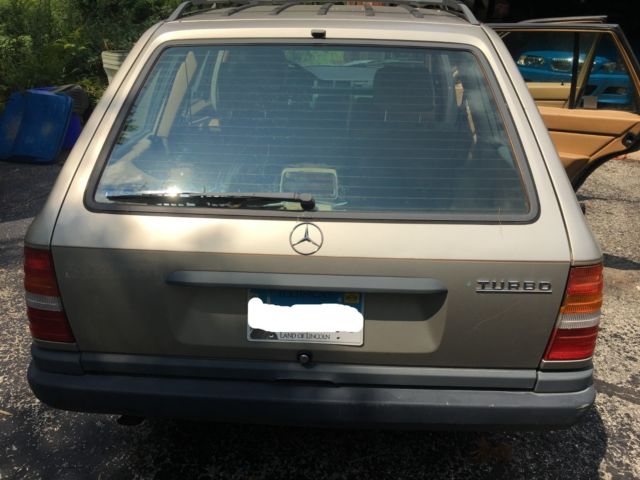 1987 Mercedes-Benz 300-Series Wagon