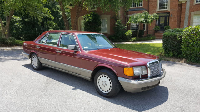1987 Burgundy Mercedes-Benz 400-Series Sedan