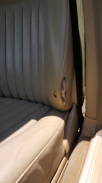 1987 Burgundy Mercedes-Benz 400-Series Sedan