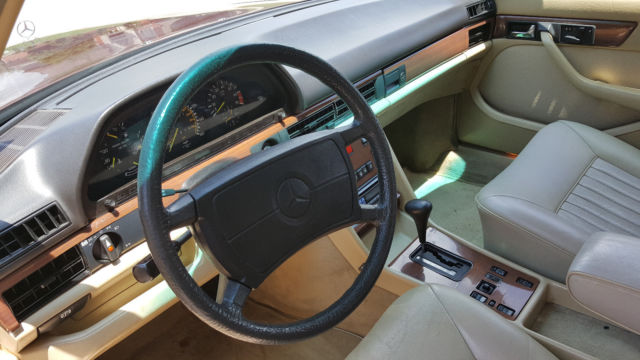 1987 Burgundy Mercedes-Benz 400-Series Sedan