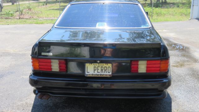 1987 Black Mercedes-Benz 500-Series Coupe