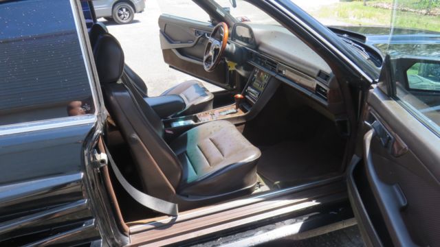 1987 Black Mercedes-Benz 500-Series Coupe