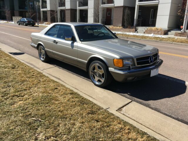 1987 Tan Mercedes-Benz 500-Series Coupe