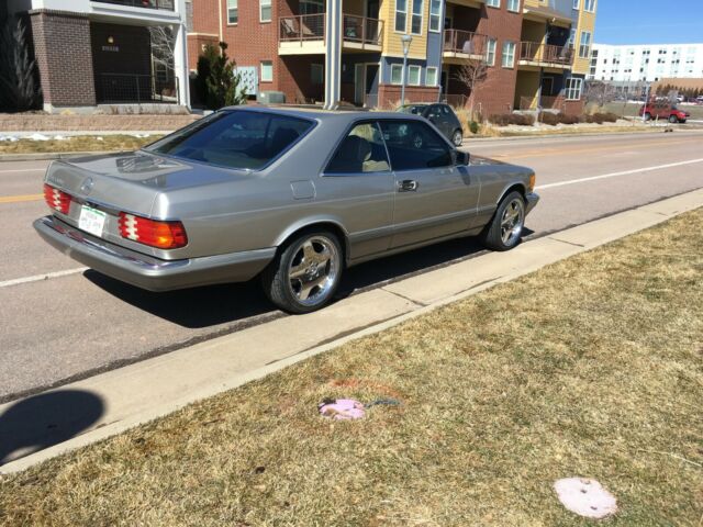 1987 Tan Mercedes-Benz 500-Series Coupe