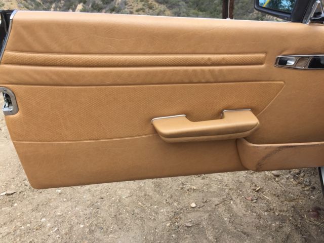 1987 White Mercedes-Benz 500-Series Convertible