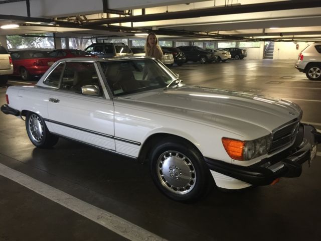 1987 White Mercedes-Benz 500-Series Convertible