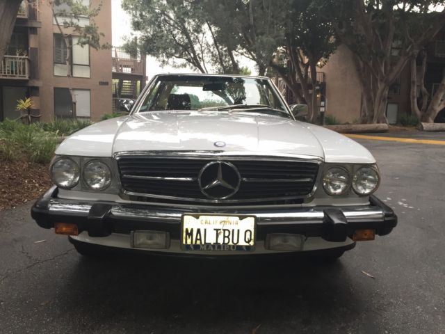 1987 White Mercedes-Benz 500-Series Convertible