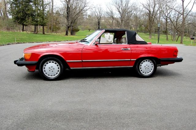 1987 Red Mercedes-Benz SL-Class 2 top convertible