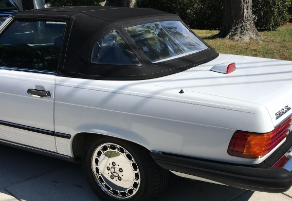 1987 White Mercedes-Benz SL-Class Coupe