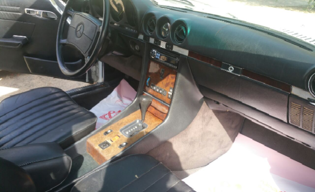 1987 White Mercedes-Benz SL-Class Coupe