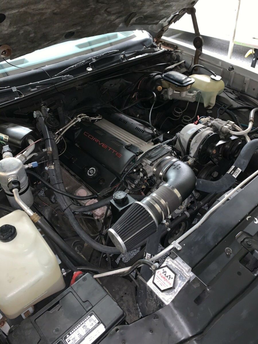 1987 Silver Chevrolet Monte Carlo Coupe