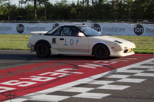 1987 White Toyota MR2 Coupe