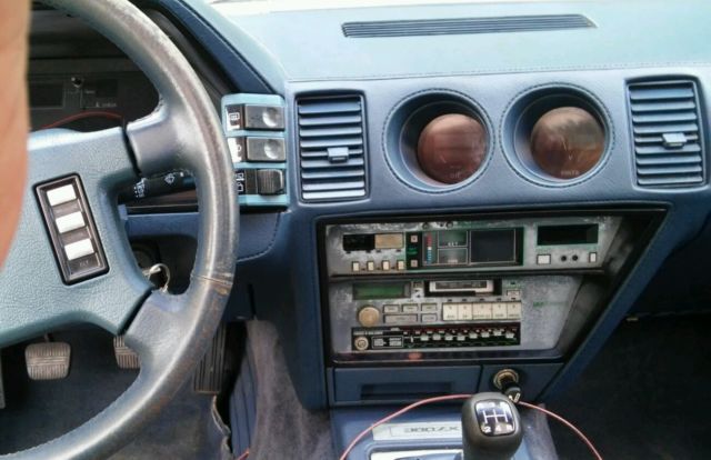 1987 BLUE Nissan 300ZX Hatchback