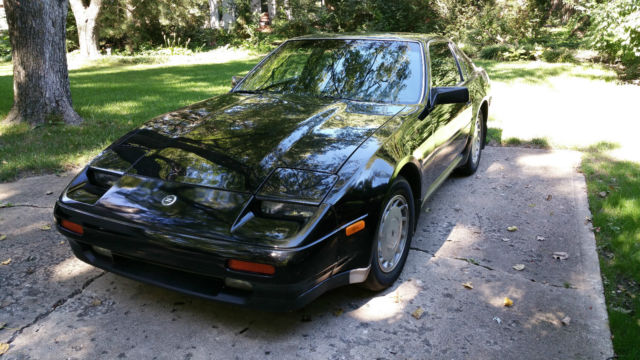 1987 Black Nissan 300ZX Coupe