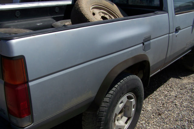 1987 Silver/Gray Nissan Other Pick up