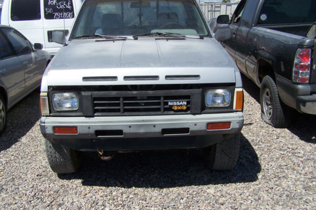 1987 Silver/Gray Nissan Other Pick up