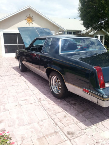1987 tiel blue Oldsmobile 442