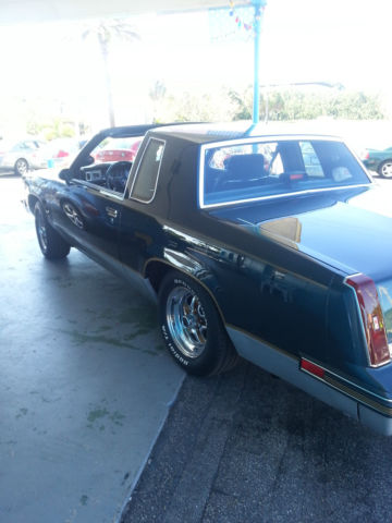 1987 tiel blue Oldsmobile 442