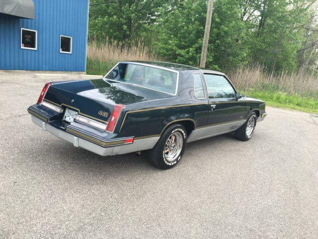 1987 Blue Oldsmobile 442 Coupe