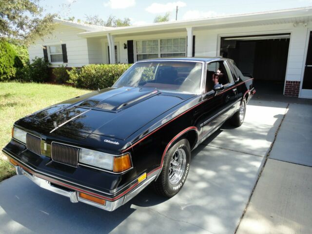 1987 Black Oldsmobile Cutlass Coupe
