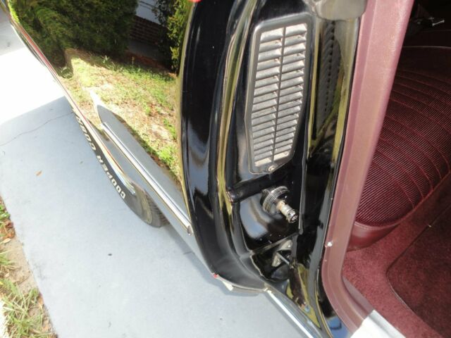 1987 Black Oldsmobile Cutlass Coupe