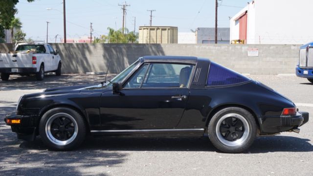 1987 Black Porsche 911