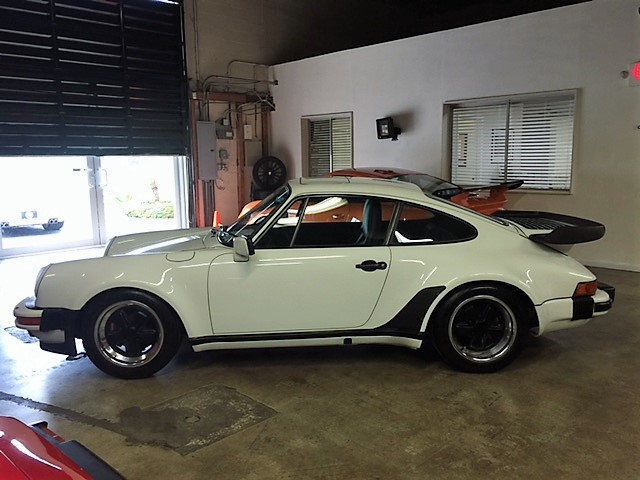 1987 White Porsche 911 Coupe