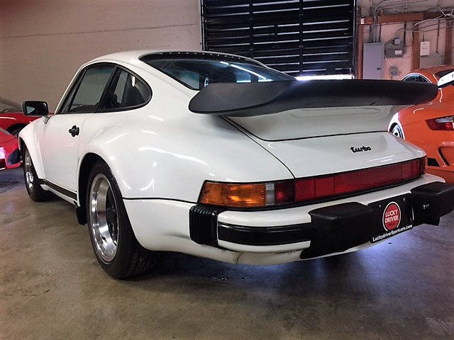 1987 White Porsche 911 Coupe