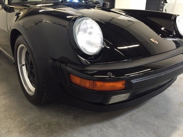 1987 Black Porsche 911 --