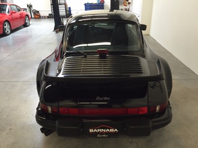 1987 Black Porsche 911 --