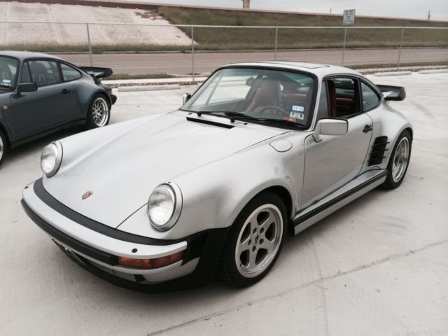 1987 silver metallic Porsche 930 Coupe