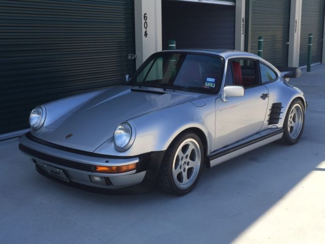 1987 silver metallic Porsche 930 Coupe