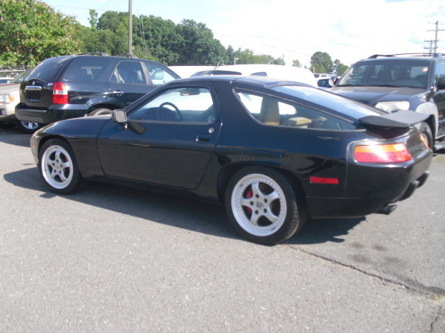 1987 Porsche 928 Hatchback
