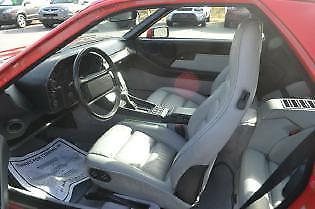 1987 Red Porsche 928