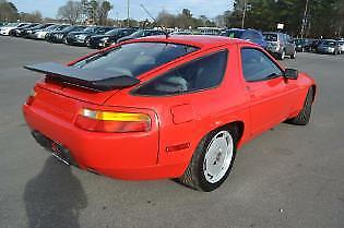 1987 Red Porsche 928