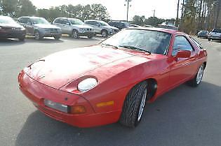 1987 Red Porsche 928
